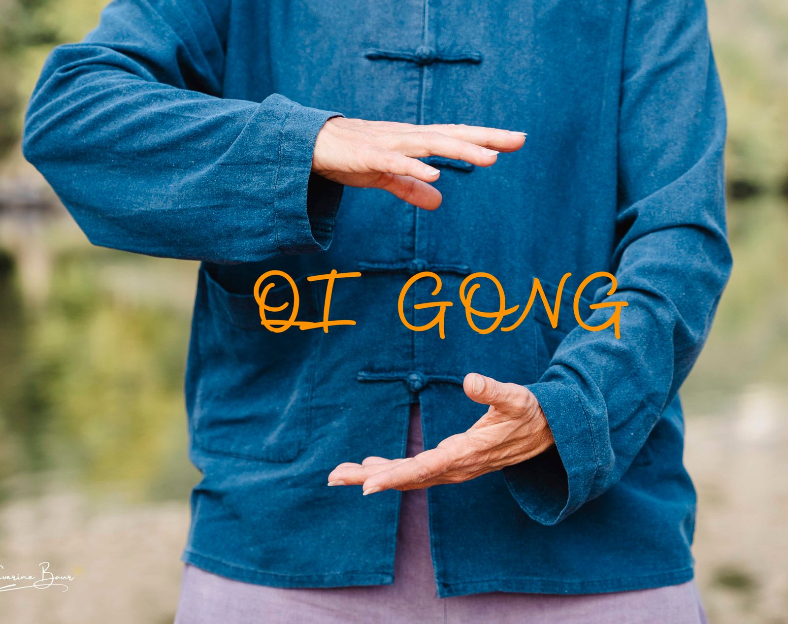 main-bleue-accueil-lien-qigong
